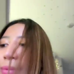 Hilda Sange Buka CD Langsung Colmek
