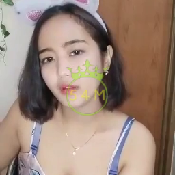 Alecia Omek Belahan Dada Mulus Menggoda