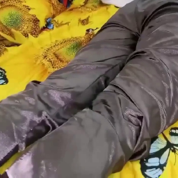 ML Crot Gerayang Cewek Tidur Pakai Piyama