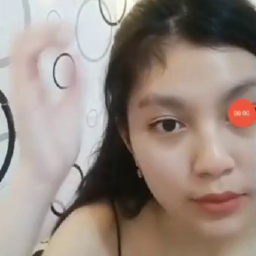 Melly Cantik Omek Live Show Di Kamar