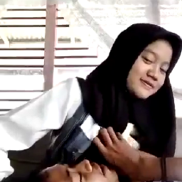 Ngintip ABG Jilbab Pacaran Dikenyot Sama Pacarnya