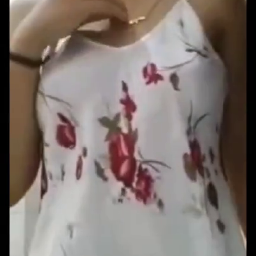 Nia Arisha Live Mandi