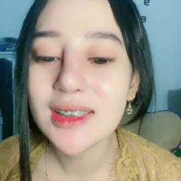 Arum Pake Kebaya Pas Dibuka Bodinya Mulus Banget