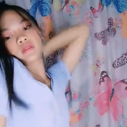 Rina 19yo Show Bugil Mangolive