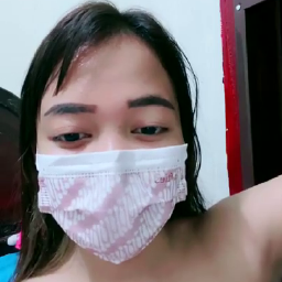 Rina Omek Berdiri Live Pake Rok Mini