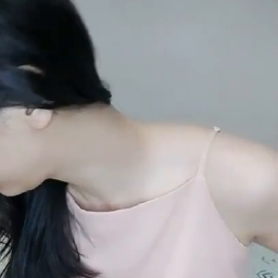 Ayra Telanjang Pamer Memek Jembut Lebat