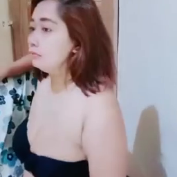 Tante Yasmine Semok Tampil Menggoda Dreamlive