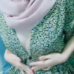 Ukhti ABG Kimcil Live Show Jembut Menggoda