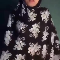 Abg Jilbab Buka Mukena Langsung Omek