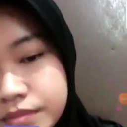 Abriani Suka Layani Vcs Melalui Medsos