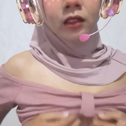 Acca Jilbab Mainin Susu
